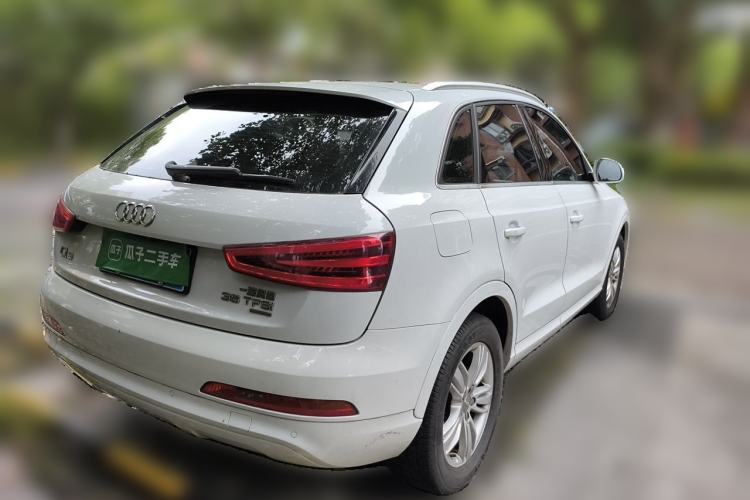 Used Audi Q3 2015 35 TFSI quattro Technology Edition Rear Right 45 Deg