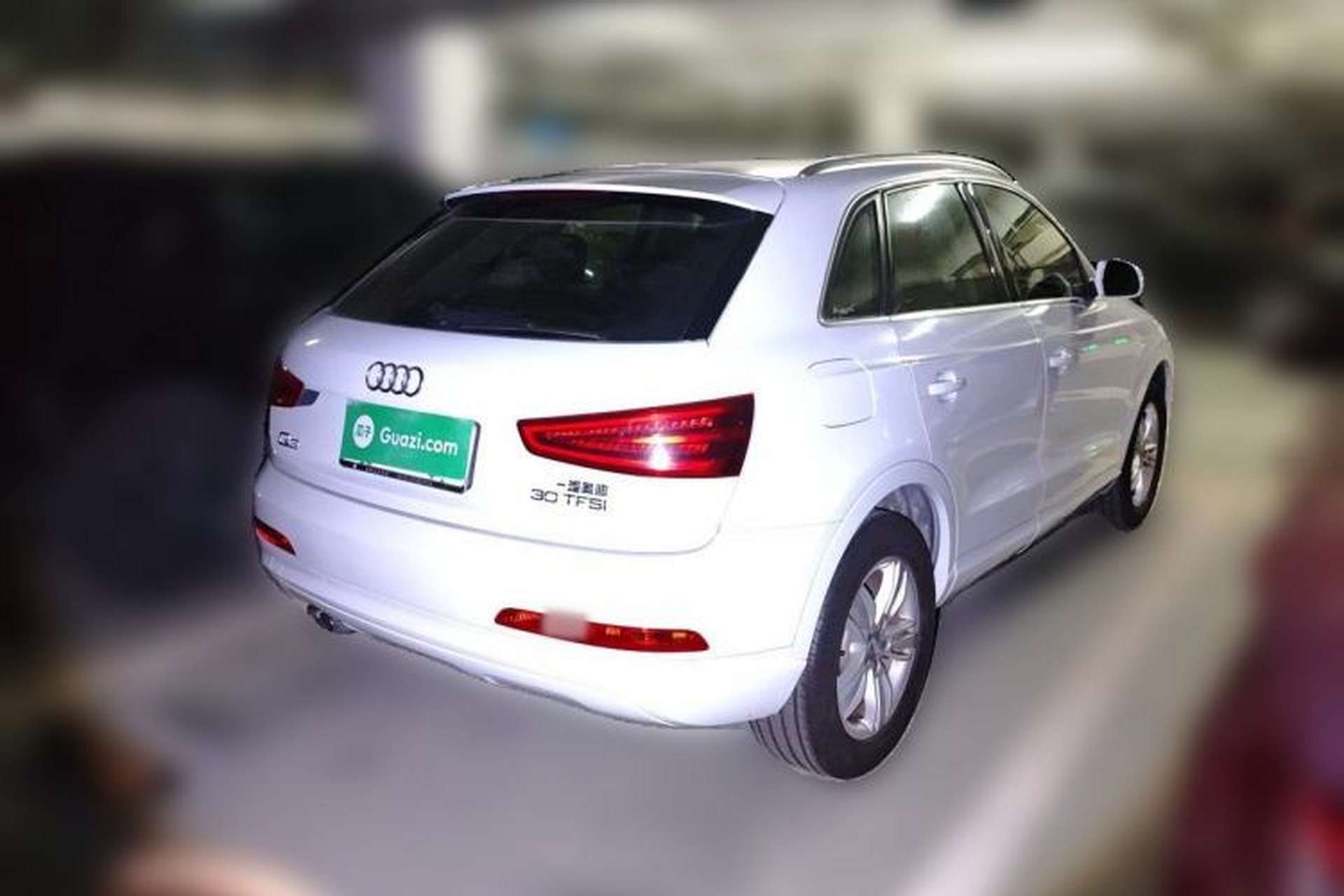 Used Audi Q3 2015 30 TFSI Comfort Model Rear Right 45 Deg