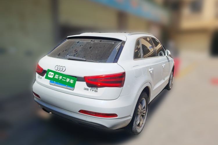 Used Audi Q3 2015 35 TFSI Comfort Model Rear Right 45 Deg