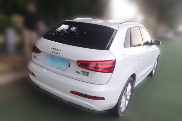 Used Audi Q3 2015 30 TFSI Comfort Model Rear Right 45 Deg