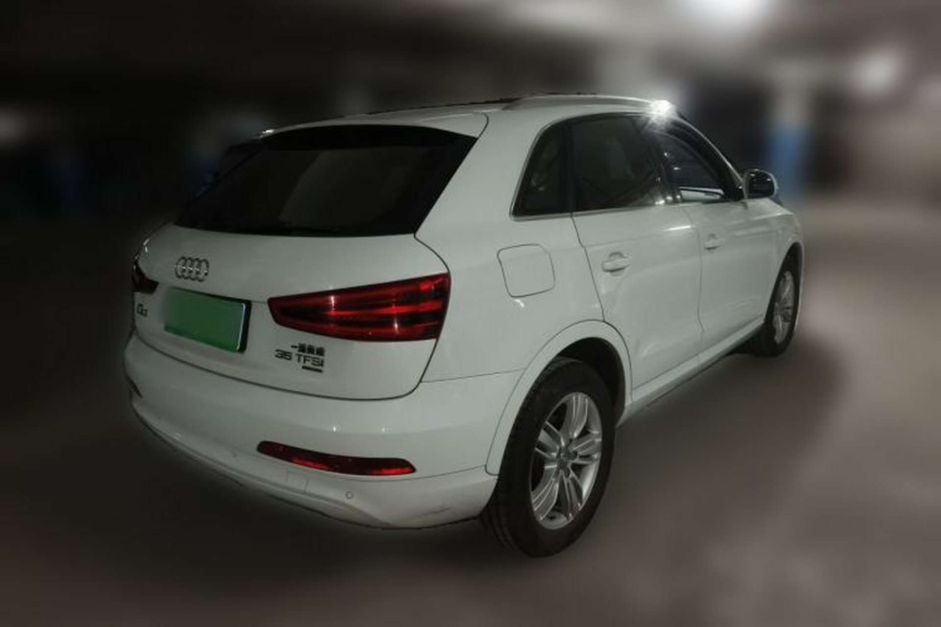 Used Audi Q3 2015 35 TFSI quattro Technology Edition Rear Right 45 Deg