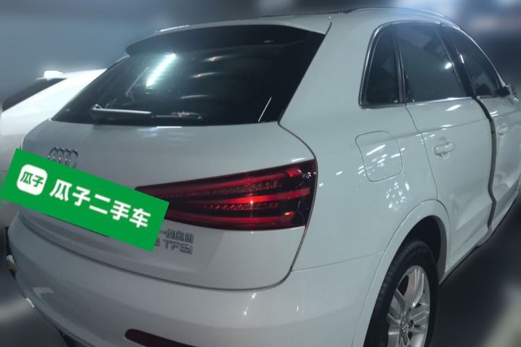 Used Audi Q3 2015 35 TFSI Ambition Edition Rear Right 45 Deg