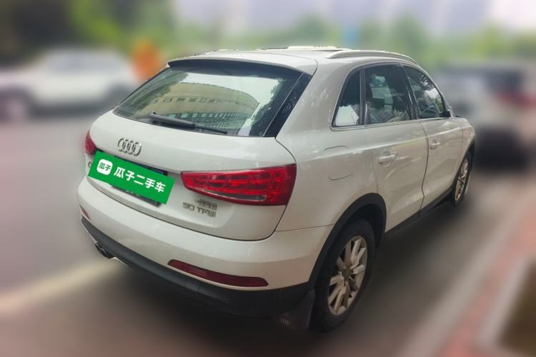 Used Audi Q3 2015 30 TFSI Ambition Edition Rear Right 45 Deg