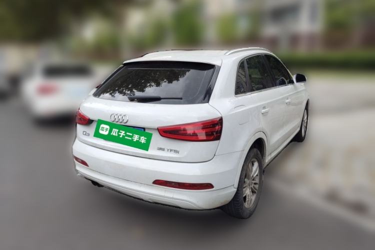 Used Audi Q3 2015 35 TFSI Comfort Model Rear Right 45 Deg