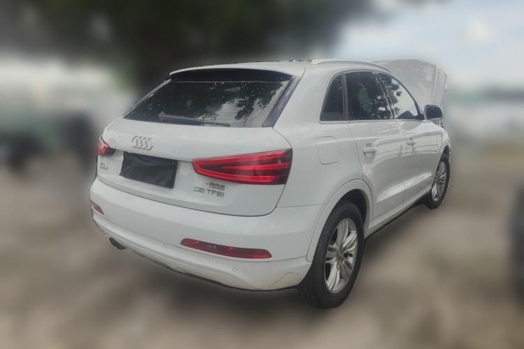Used Audi Q3 2015 35 TFSI Comfort Model Rear Right 45 Deg