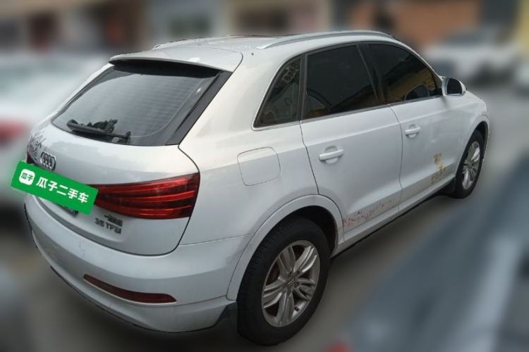 Used Audi Q3 2015 35 TFSI Comfort Model Rear Right 45 Deg