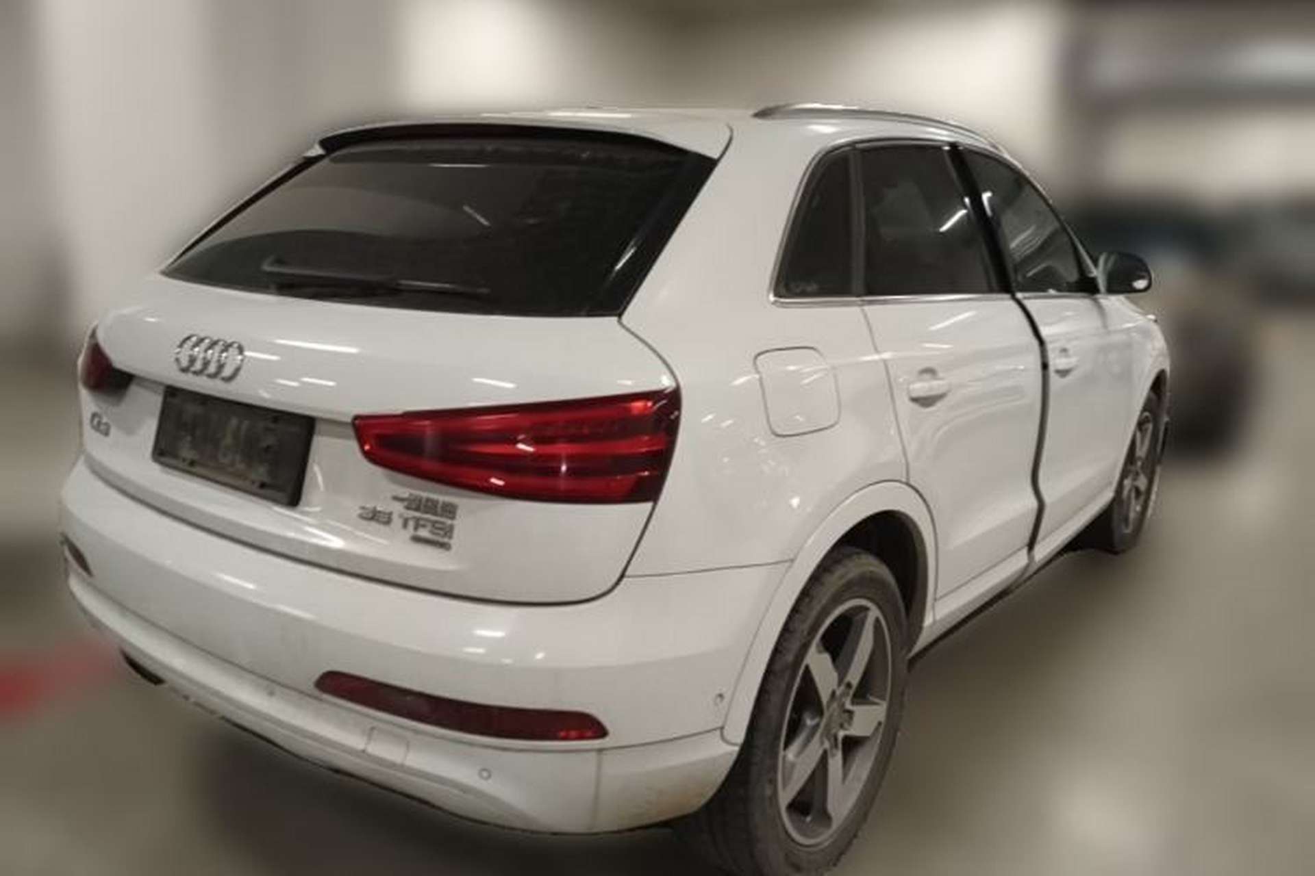 Used Audi Q3 2015 35 TFSI quattro Luxury Edition Rear Right 45 Deg