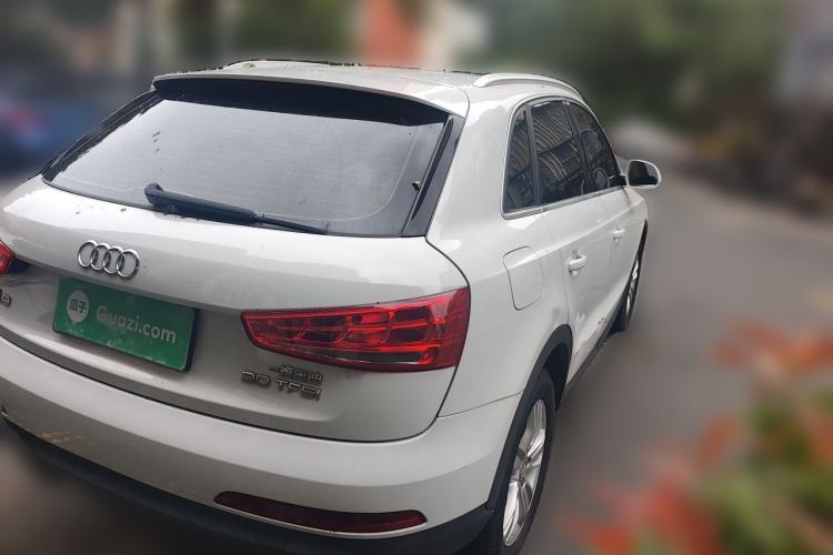 Used Audi Q3 2015 30 TFSI Ambition Edition Rear Right 45 Deg