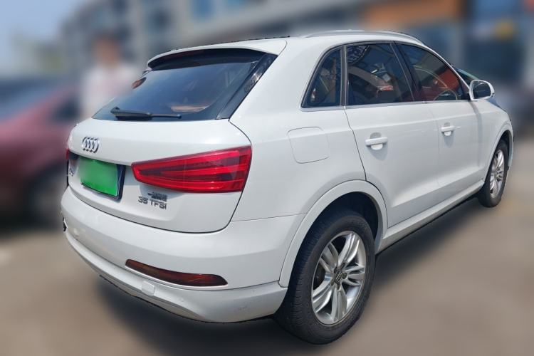 Used Audi Q3 2015 30 TFSI Comfort Model Rear Right 45 Deg
