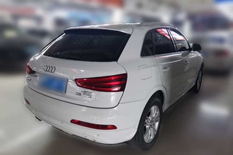 Used Audi Q3 2015 35 TFSI Comfort Model Rear Right 45 Deg
