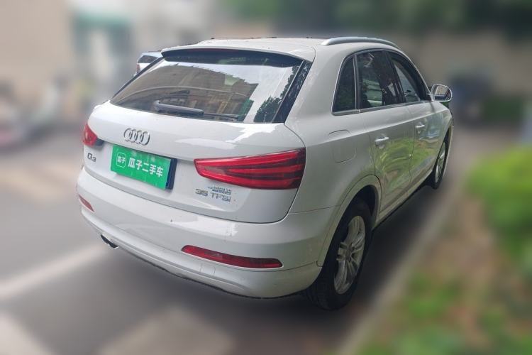 Used Audi Q3 2015 35 TFSI Comfort Model Rear Right 45 Deg