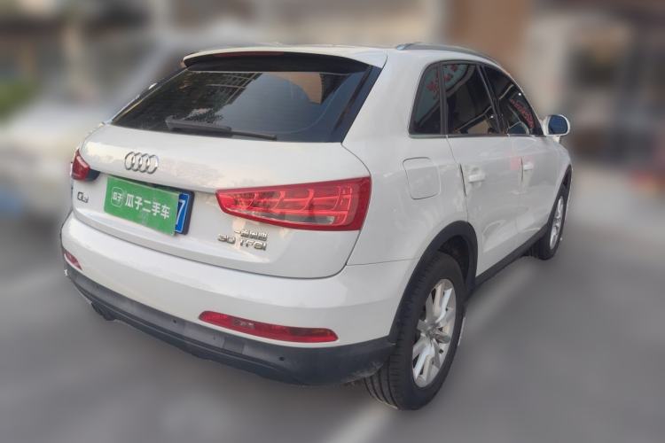 Used Audi Q3 2015 30 TFSI Ambition Edition Rear Right 45 Deg