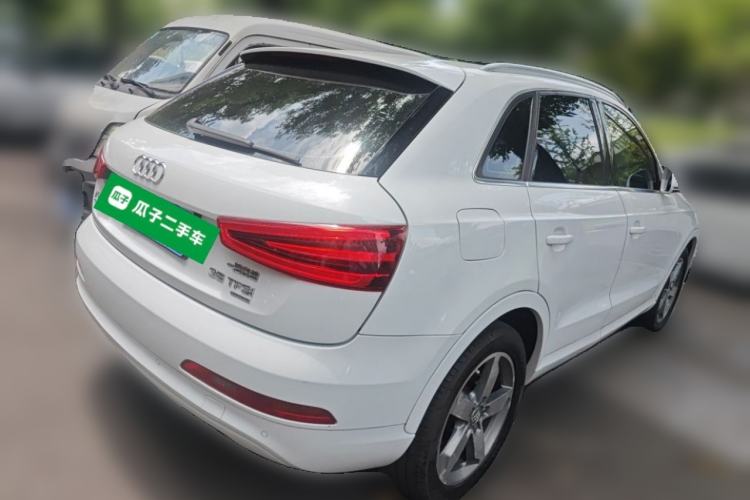 Used Audi Q3 2015 35 TFSI quattro Technology Edition Rear Right 45 Deg