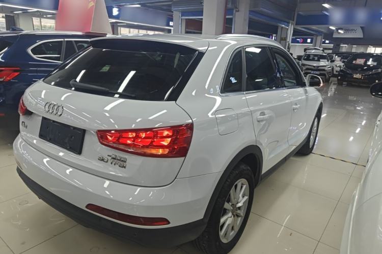Used Audi Q3 2015 30 TFSI Ambition Edition Rear Right 45 Deg