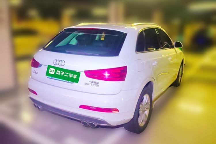 Used Audi Q3 2015 30 TFSI Comfort Model Rear Right 45 Deg
