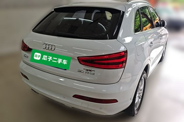 Used Audi Q3 2015 30 TFSI Comfort Model Rear Right 45 Deg