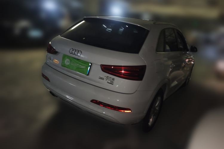 Used Audi Q3 2015 35 TFSI quattro Technology Edition Rear Right 45 Deg