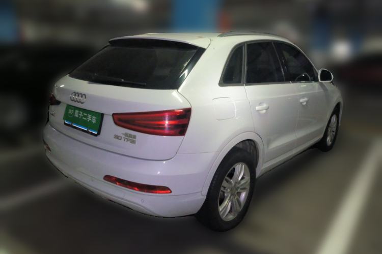 Used Audi Q3 2015 30 TFSI Comfort Model Rear Right 45 Deg
