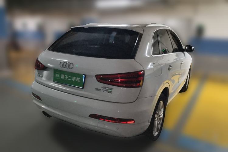 Used Audi Q3 2015 35 TFSI Comfort Model Rear Right 45 Deg