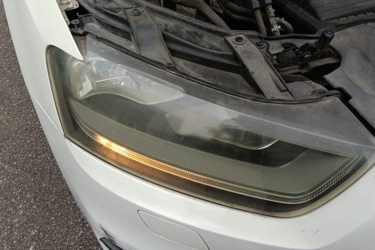 Used Audi Q3 2015 30 TFSI Ambition Edition Right Front Headlight