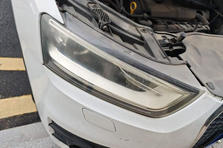 Used Audi Q3 2015 35 TFSI Ambition Edition Right Front Headlight