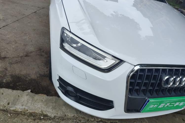 Used Audi Q3 2015 35 TFSI Comfort Model Right Front Headlight