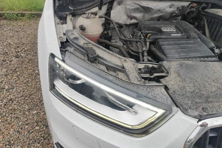 Used Audi Q3 2015 30 TFSI Comfort Model Right Front Headlight