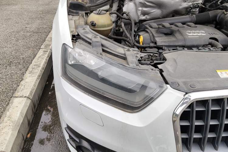 Used Audi Q3 2015 35 TFSI Millionth Anniversary Intelligent Edition Right Front Headlight