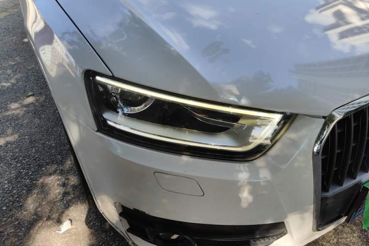 Used Audi Q3 2015 35 TFSI Comfort Model Right Front Headlight