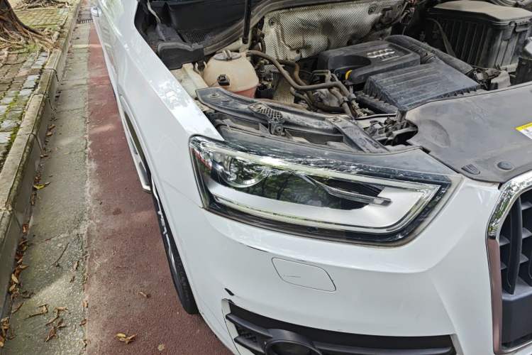 Used Audi Q3 2015 30 TFSI Comfort Model Right Front Headlight