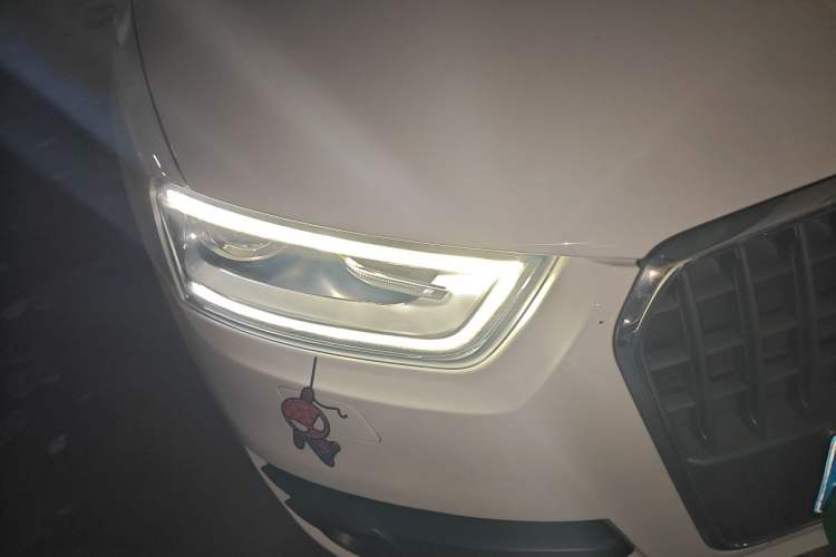 Used Audi Q3 2015 30 TFSI Comfort Model Right Front Headlight