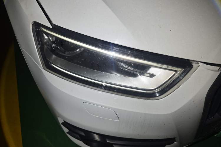 Used Audi Q3 2015 35 TFSI Ambition Edition Right Front Headlight