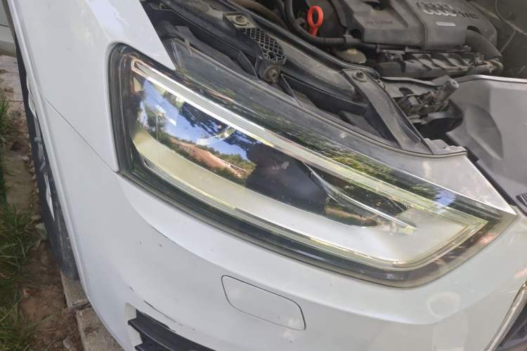 Used Audi Q3 2015 35 TFSI quattro Technology Edition Right Front Headlight