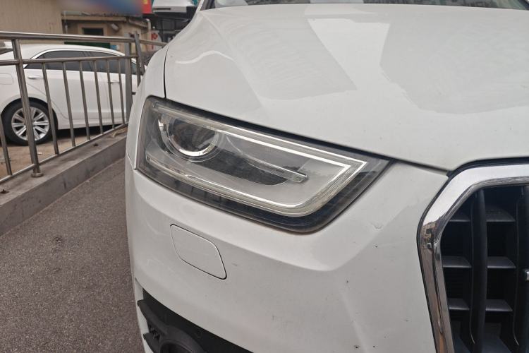 Used Audi Q3 2015 35 TFSI quattro Technology Edition Right Front Headlight