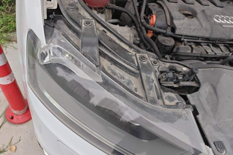 Used Audi Q3 2015 35 TFSI Ambition Edition Right Front Headlight