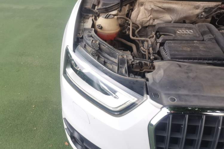 Used Audi Q3 2015 30 TFSI Comfort Model Right Front Headlight