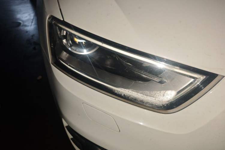 Used Audi Q3 2015 35 TFSI Comfort Model Right Front Headlight