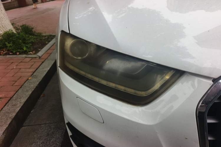 Used Audi Q3 2015 30 TFSI Ambition Edition Right Front Headlight