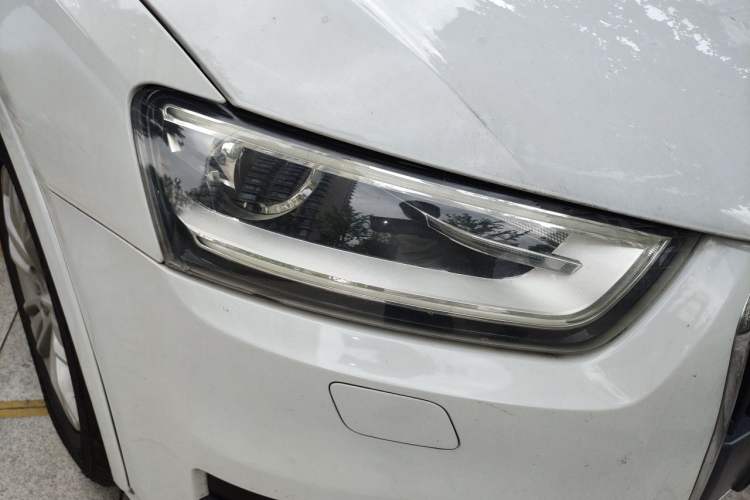 Used Audi Q3 2015 35 TFSI Comfort Model Right Front Headlight