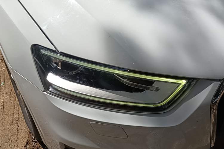 Used Audi Q3 2015 30 TFSI Ambition Edition Right Front Headlight