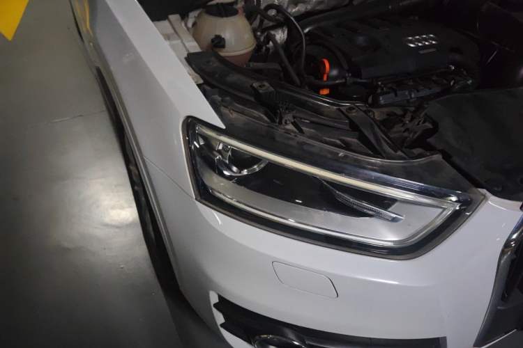 Used Audi Q3 2015 35 TFSI Comfort Model Right Front Headlight