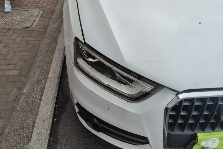 Used Audi Q3 2015 30 TFSI Comfort Model Right Front Headlight