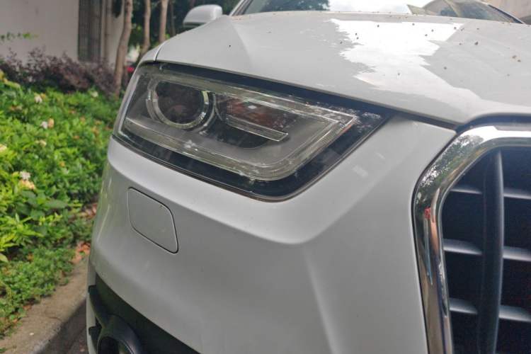 Used Audi Q3 2015 35 TFSI Comfort Model Right Front Headlight