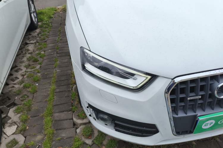 Used Audi Q3 2015 35 TFSI quattro Technology Edition Right Front Headlight