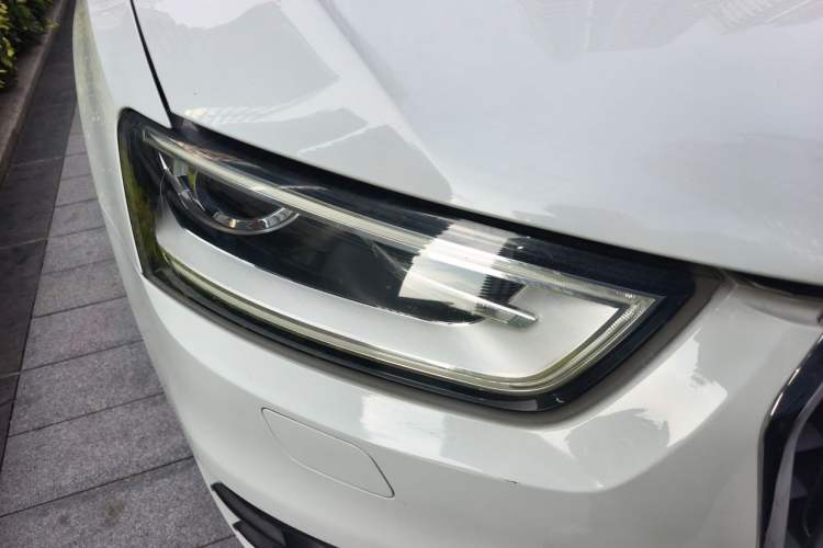 Used Audi Q3 2015 35 TFSI Comfort Model Right Front Headlight