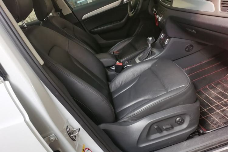 Used Audi Q3 2015 35 TFSI Comfort Model Right Front Seat