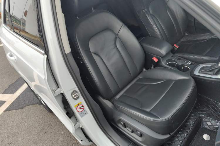 Used Audi Q3 2015 35 TFSI Comfort Model Right Front Seat