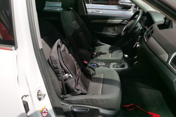 Used Audi Q3 2015 30 TFSI Ambition Edition Right Front Seat