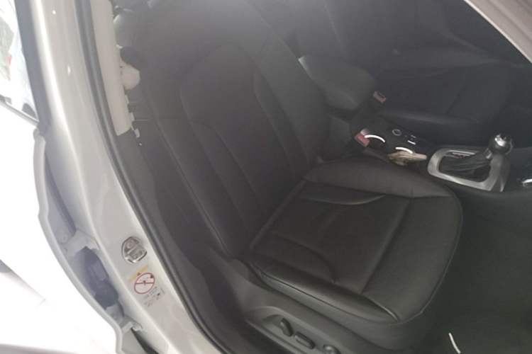 Used Audi Q3 2015 35 TFSI quattro Technology Edition Right Front Seat