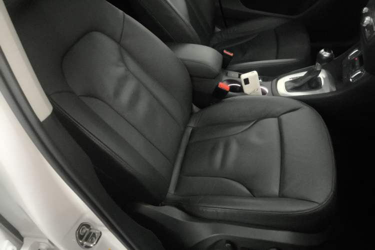 Used Audi Q3 2015 30 TFSI Comfort Model Right Front Seat